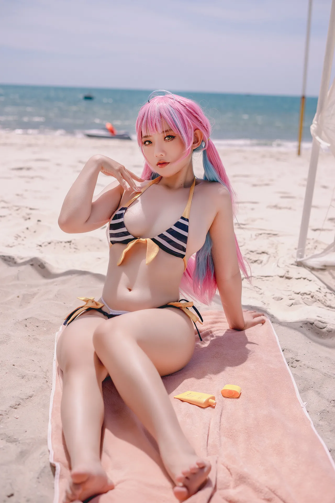 Messie Huang - Aqua Bikini-erohere1.webp